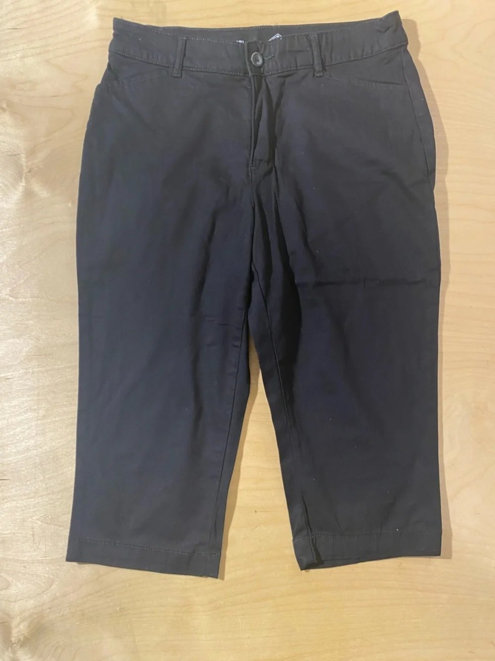 St. John's Bay Black Stretch Chino Capris 12 (RB)